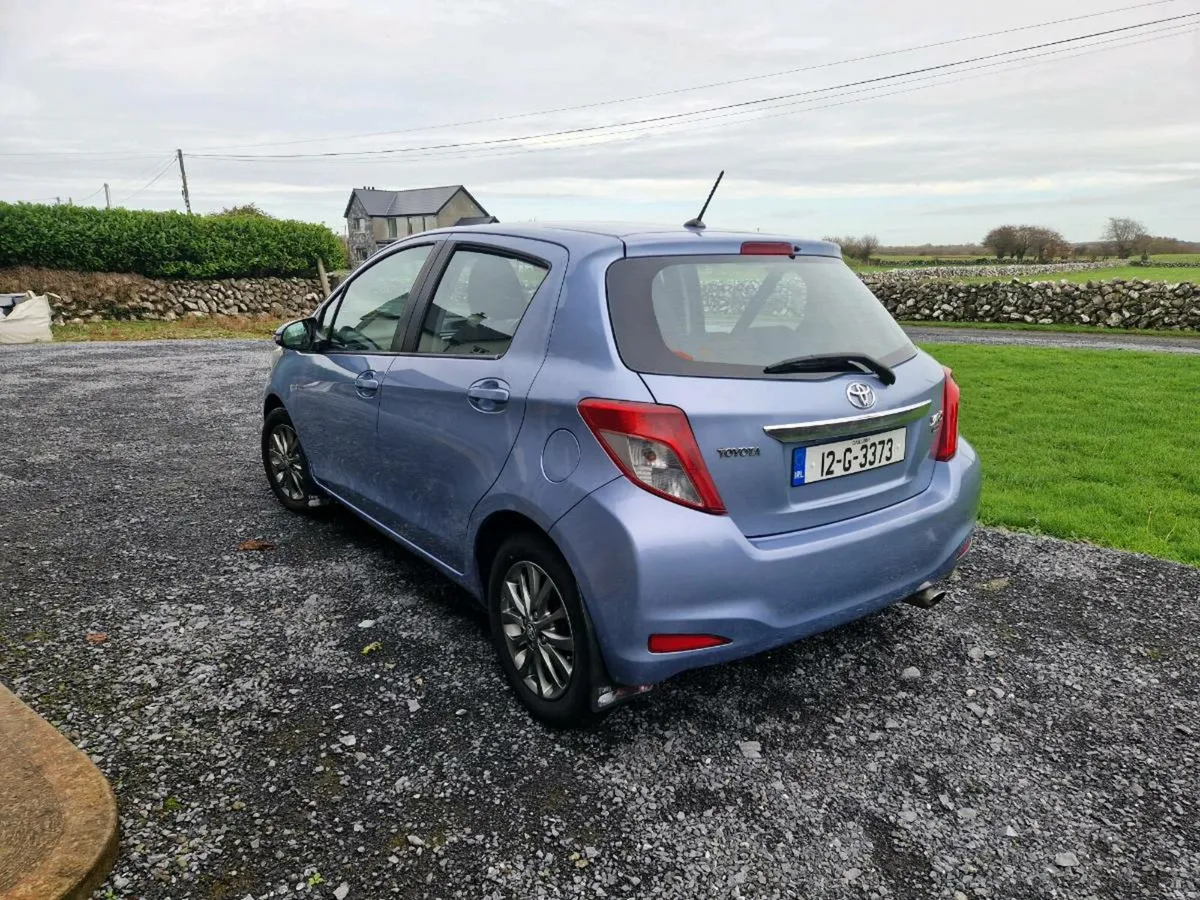 Toyota yaris - Image 3