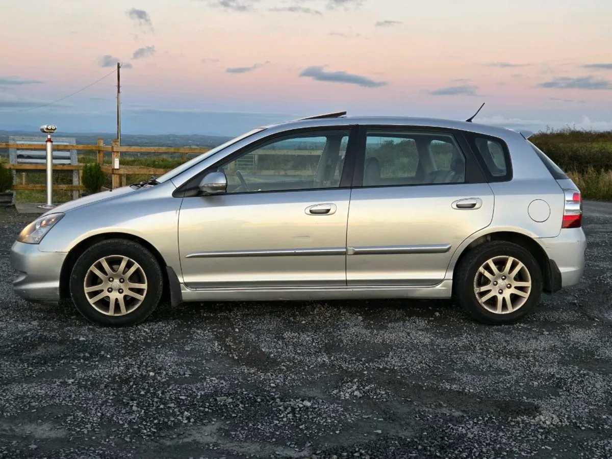 2005 Honda Civic SE 1.6 VTEC Executive - Image 4