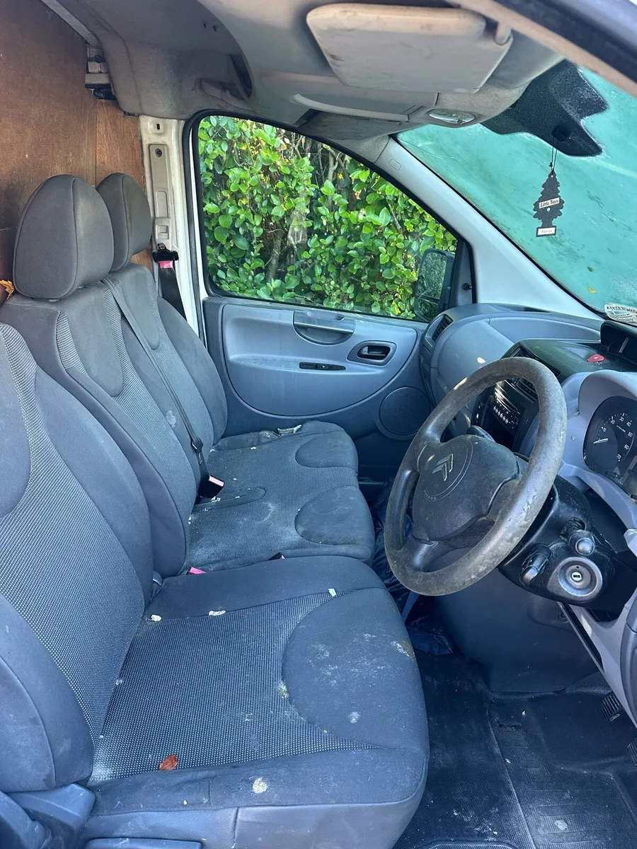 11 Citroen dispatch - Image 2