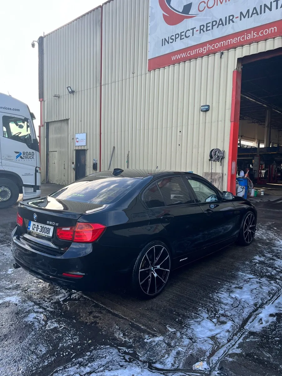BMW 320d - Image 3