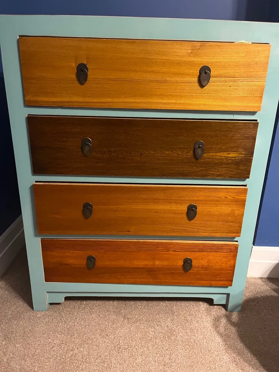 Bedroom dresser - Image 1