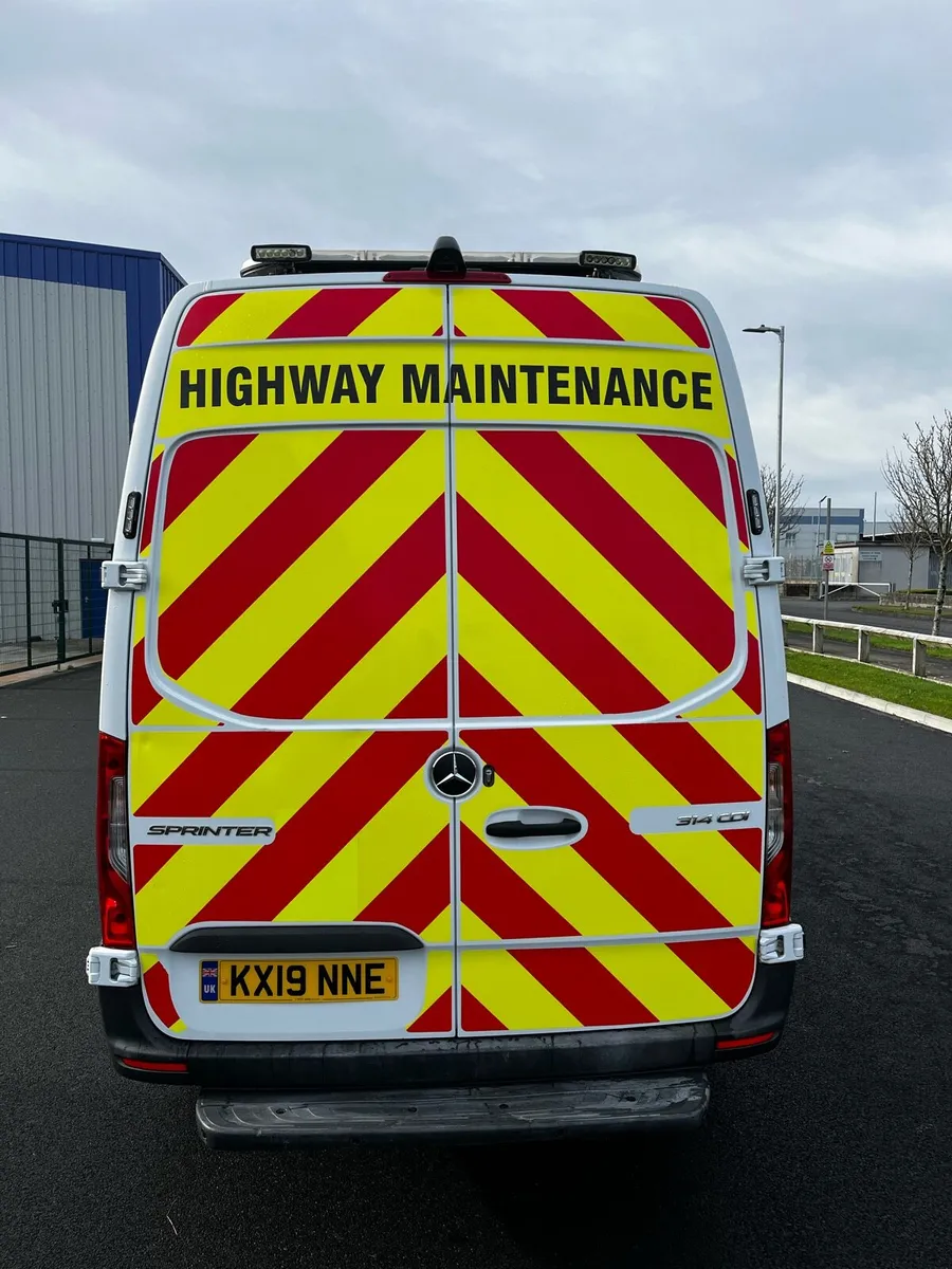 Mercedes sprinter workshop van - Image 3