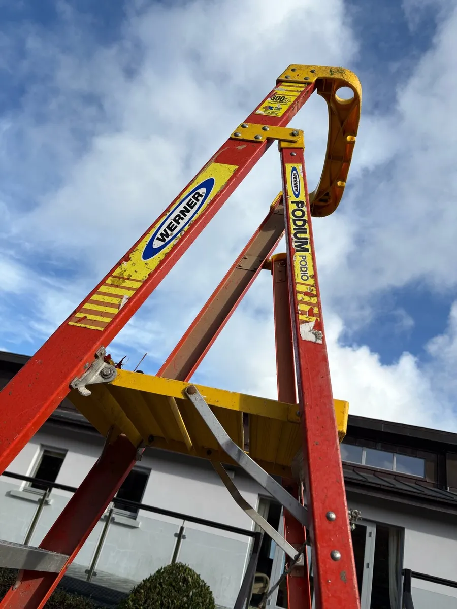 Step ladder - Image 3