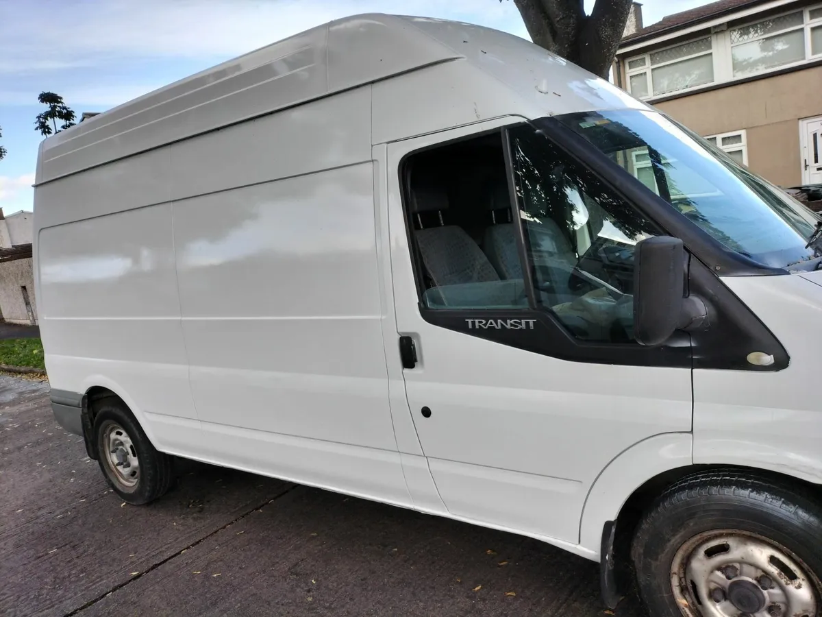 Ford Transit 2010 - Image 2