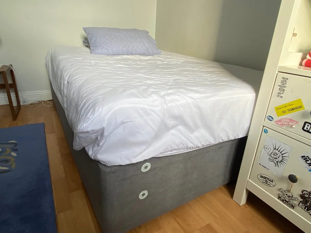 Single Bed (wide) 4' x 6' - Image 3