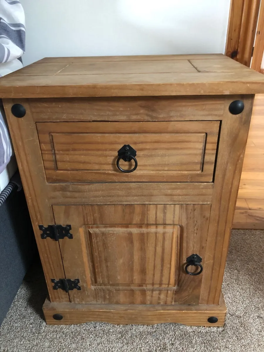 Bed side lockers - Image 1