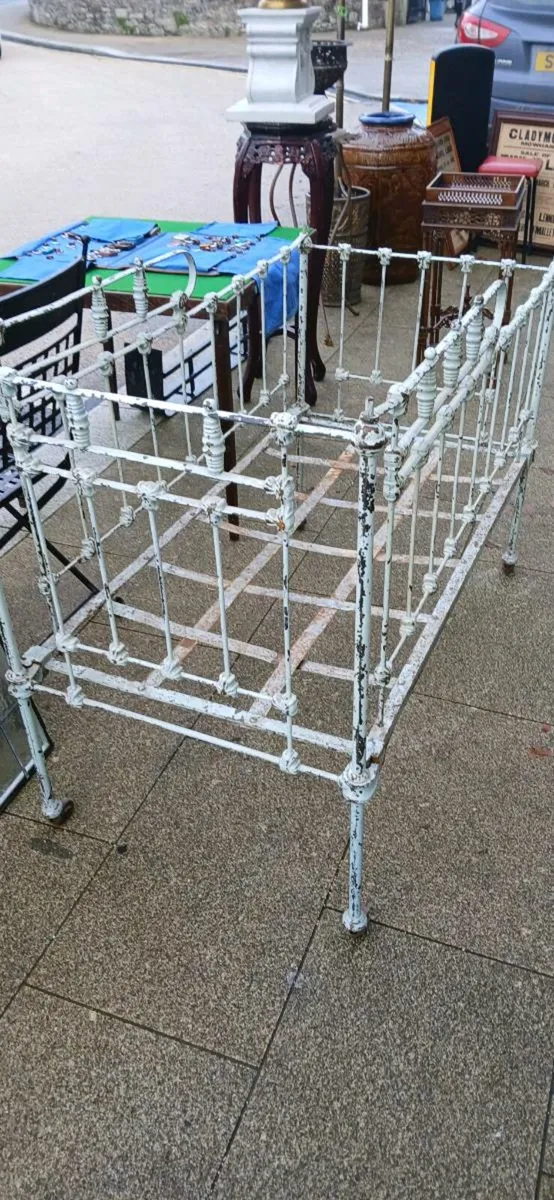 Child's victorian iron  cot bed - Image 2