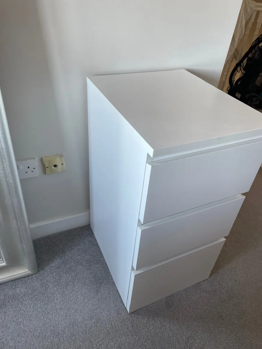 Bedside locker ikea - Image 1