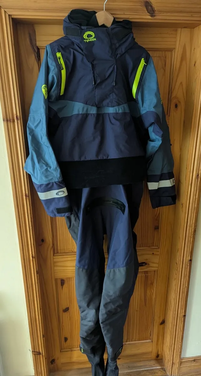 Typhoon Multisport 5 SK Hinge Drysuit - Image 1