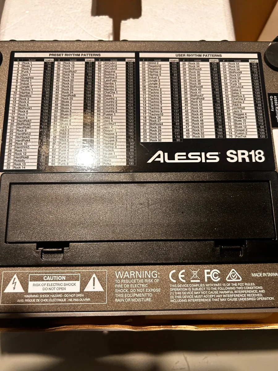 ALESIS SR 18 - Image 3