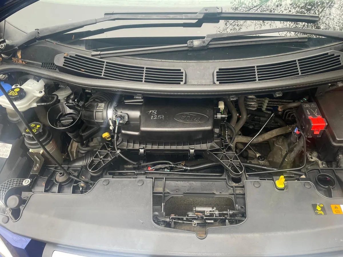 Ford Transit Custom Crew Cab 2.0L 2017 - Image 2