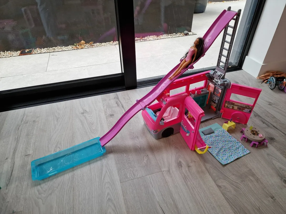 Barbie bundle - Image 2