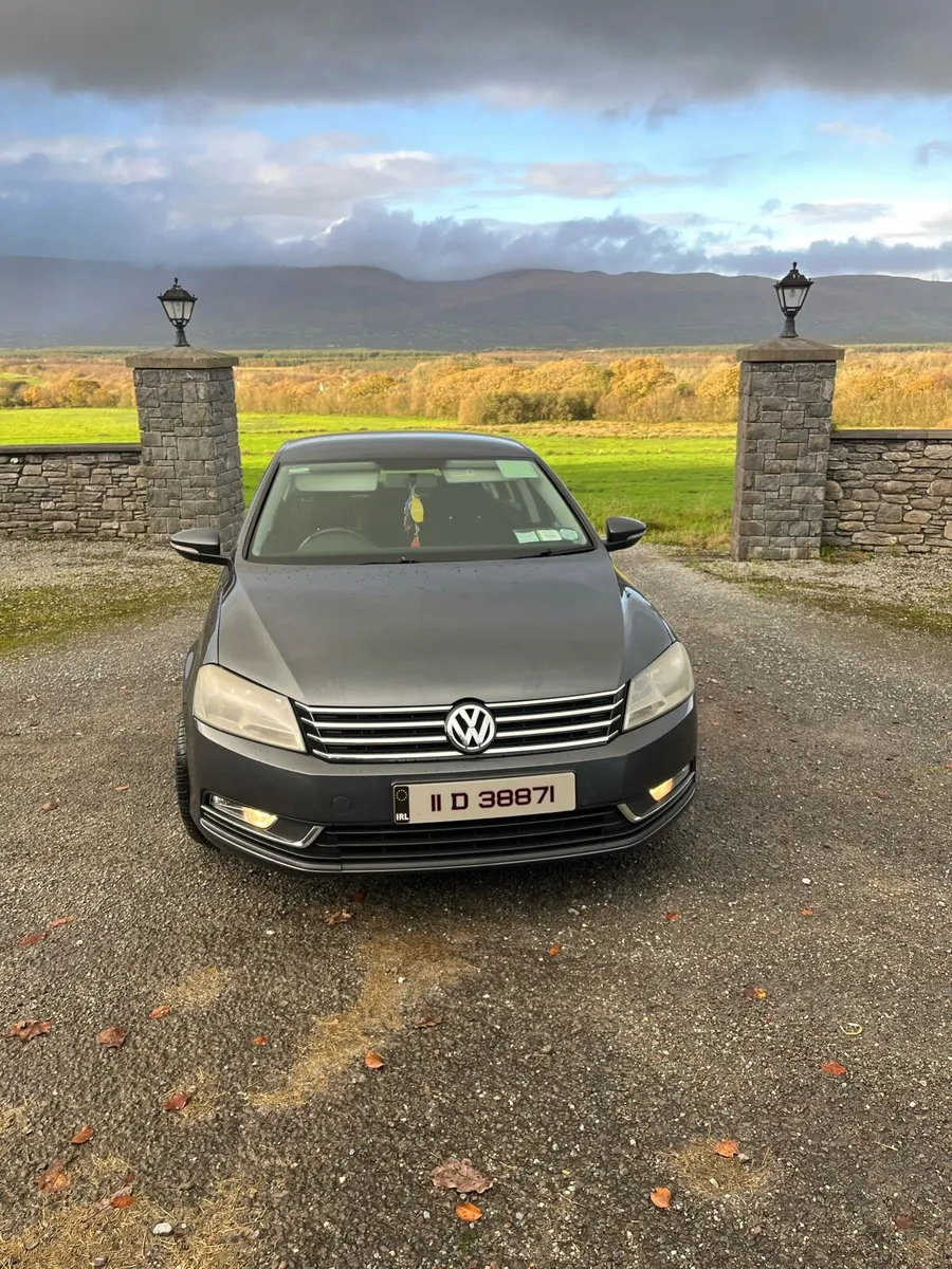 2011 b7 Passat - Image 2