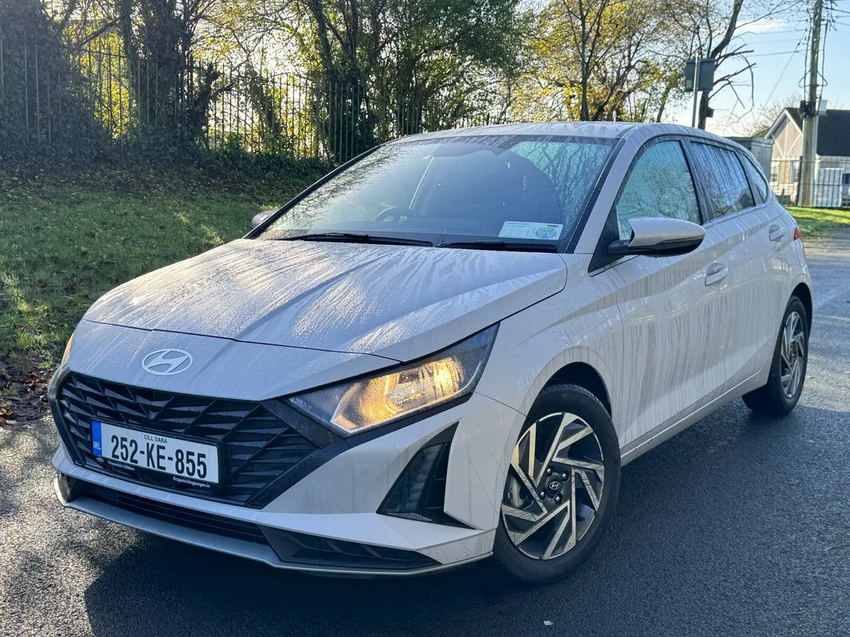 Hyundai i20 Deluxe Plus 2025 - Image 3