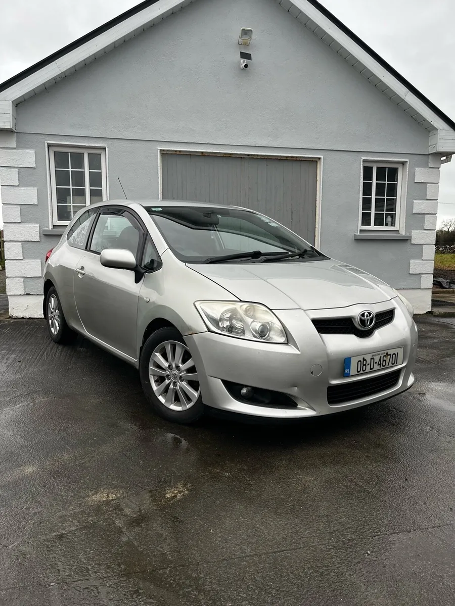 Toyota Auris Van - Image 1