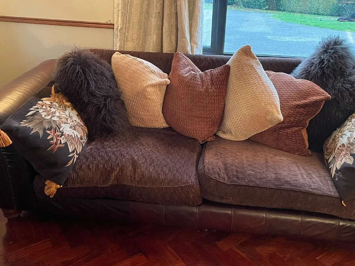 Living/Sitting Room sofas and furniture - Image 2