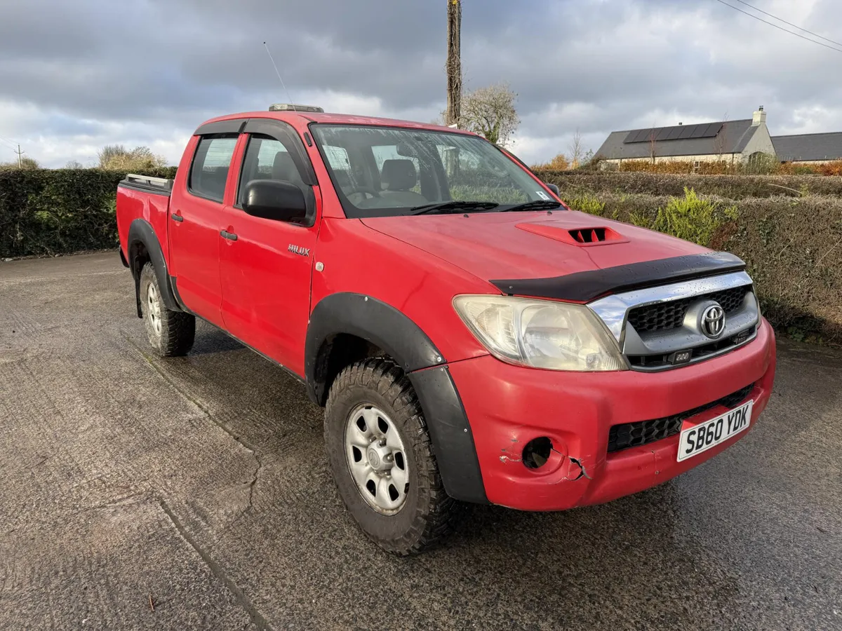 2011 Toyota Hilux Double Cab **Online Auction** - Image 1