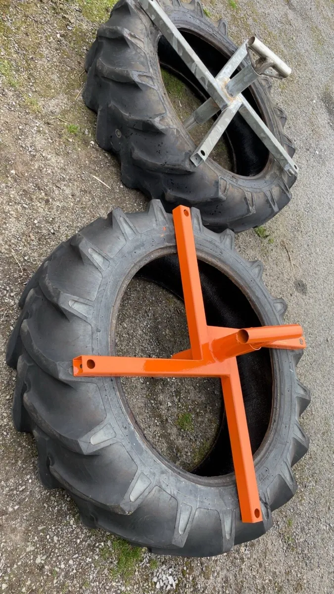 Silage pushers - Image 1