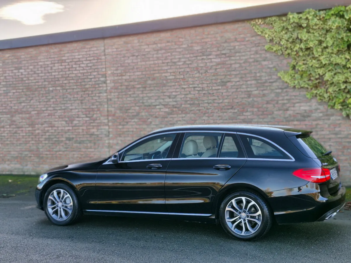 Mercedes-Benz C-Class SPORT AUTO FINANCE AVAILABLE - Image 4
