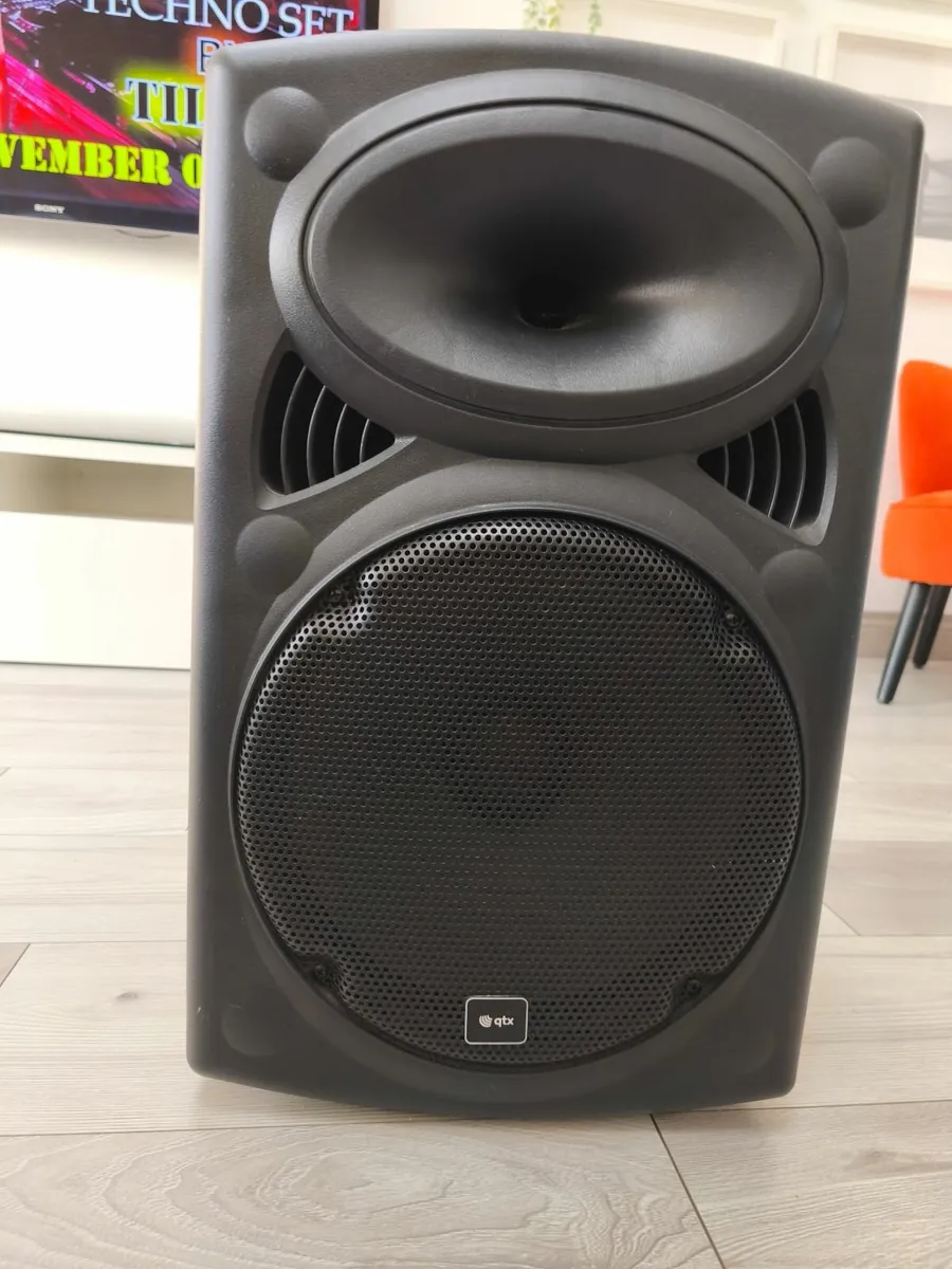 Portable PA system - Image 1