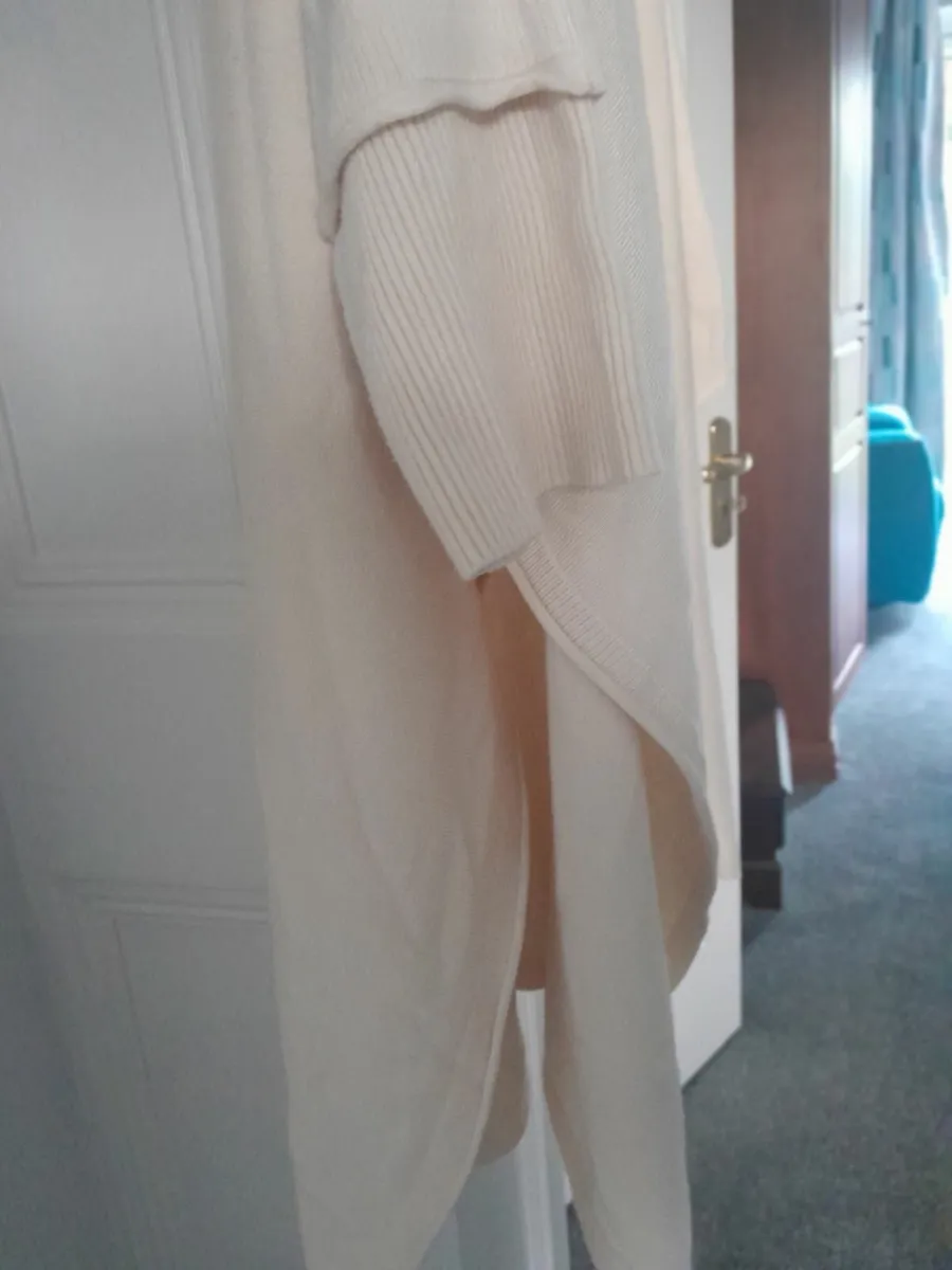 MASAI  Jumper/Poncho New - Image 4