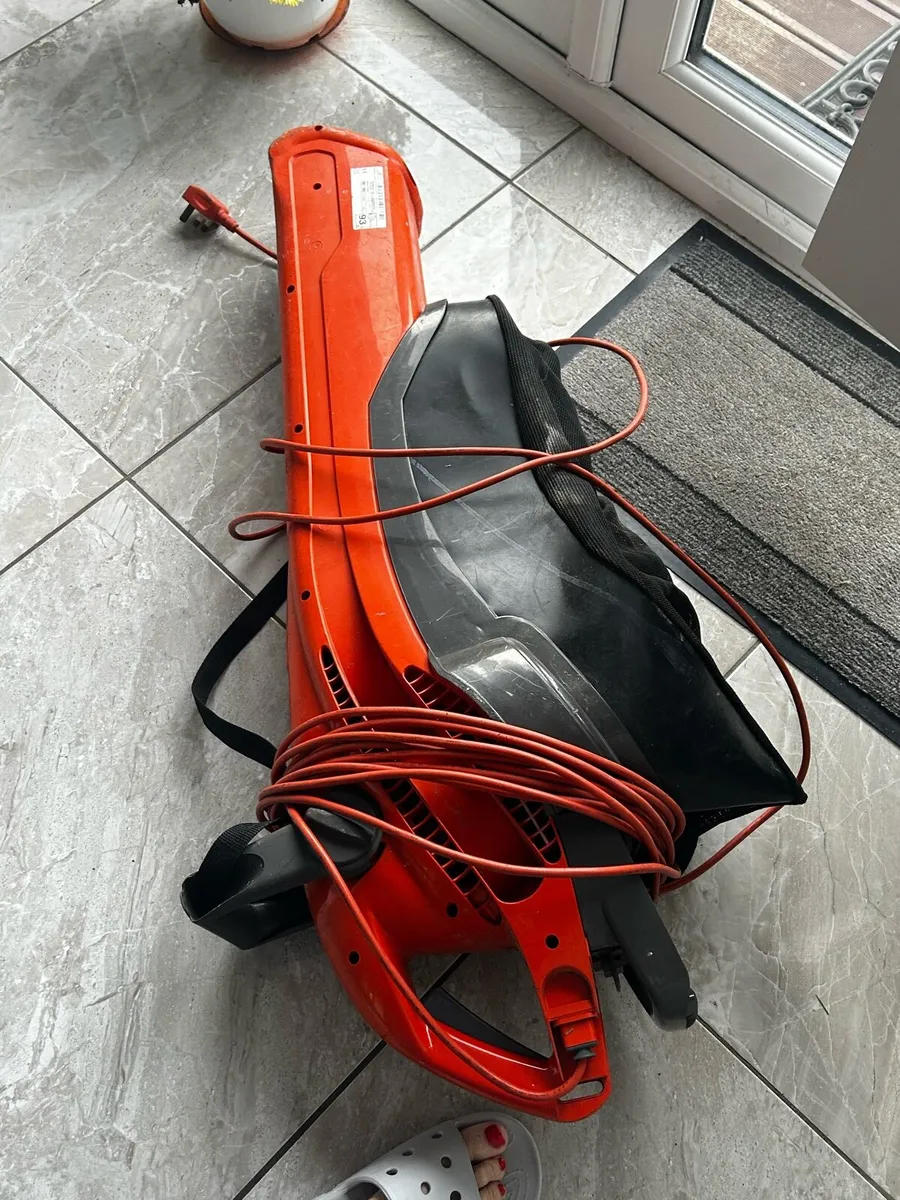 Leaf collector/blower - Image 2