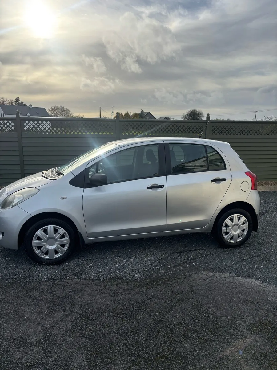 Toyota Yaris - Image 2