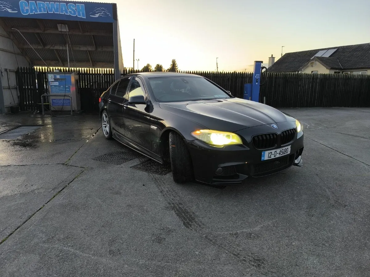 BMW 5-Series 2012 - Image 2