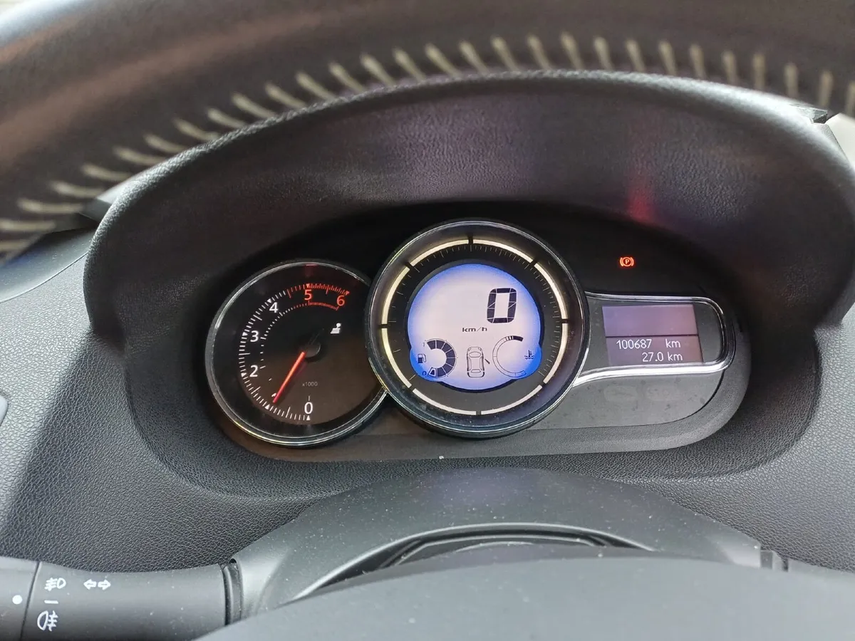 Renault Fluence 2014 - Image 4