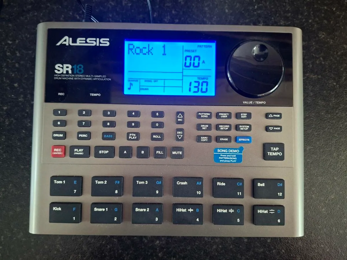 Alessandro SR18 Drum Machine - Image 3