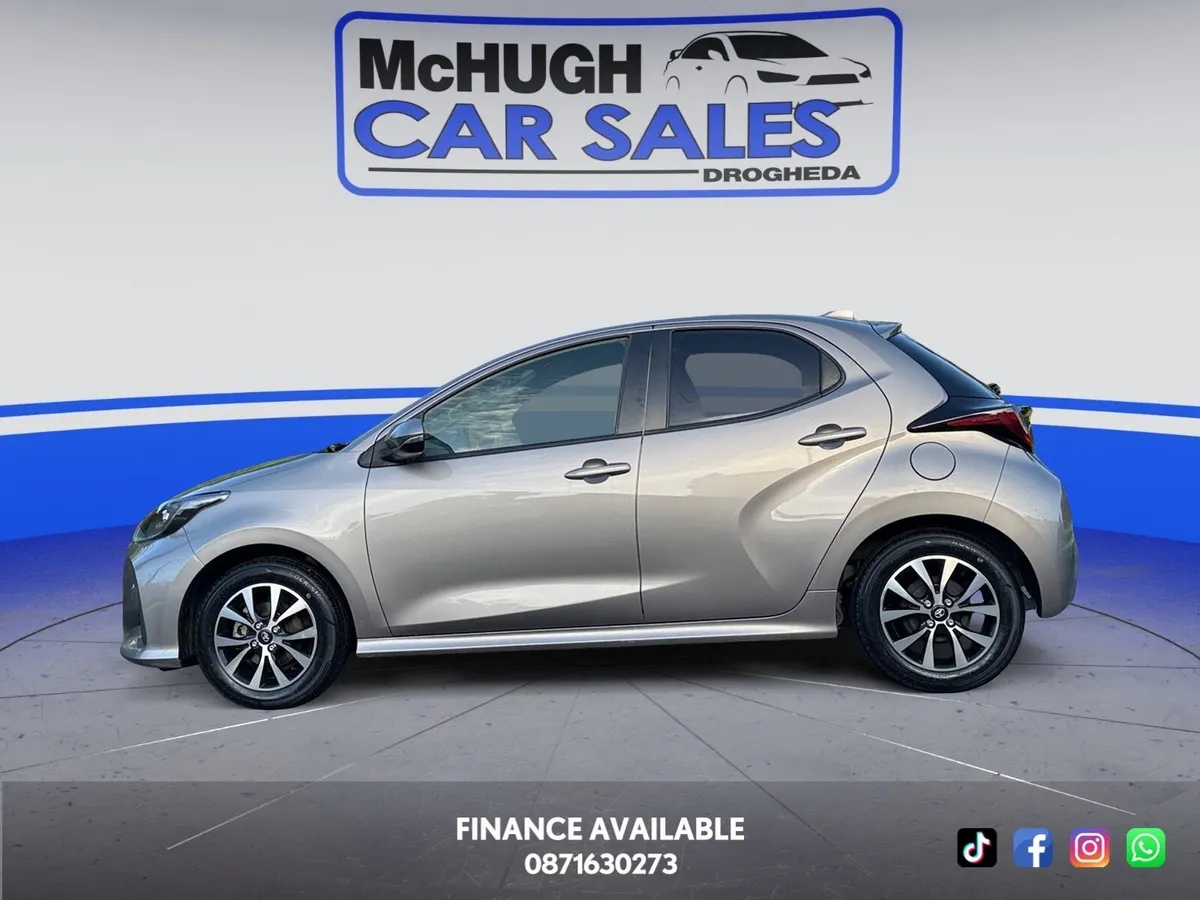 2021 Toyota Yaris 1.5 Petrol Hybrid Automatic Luna - Image 4