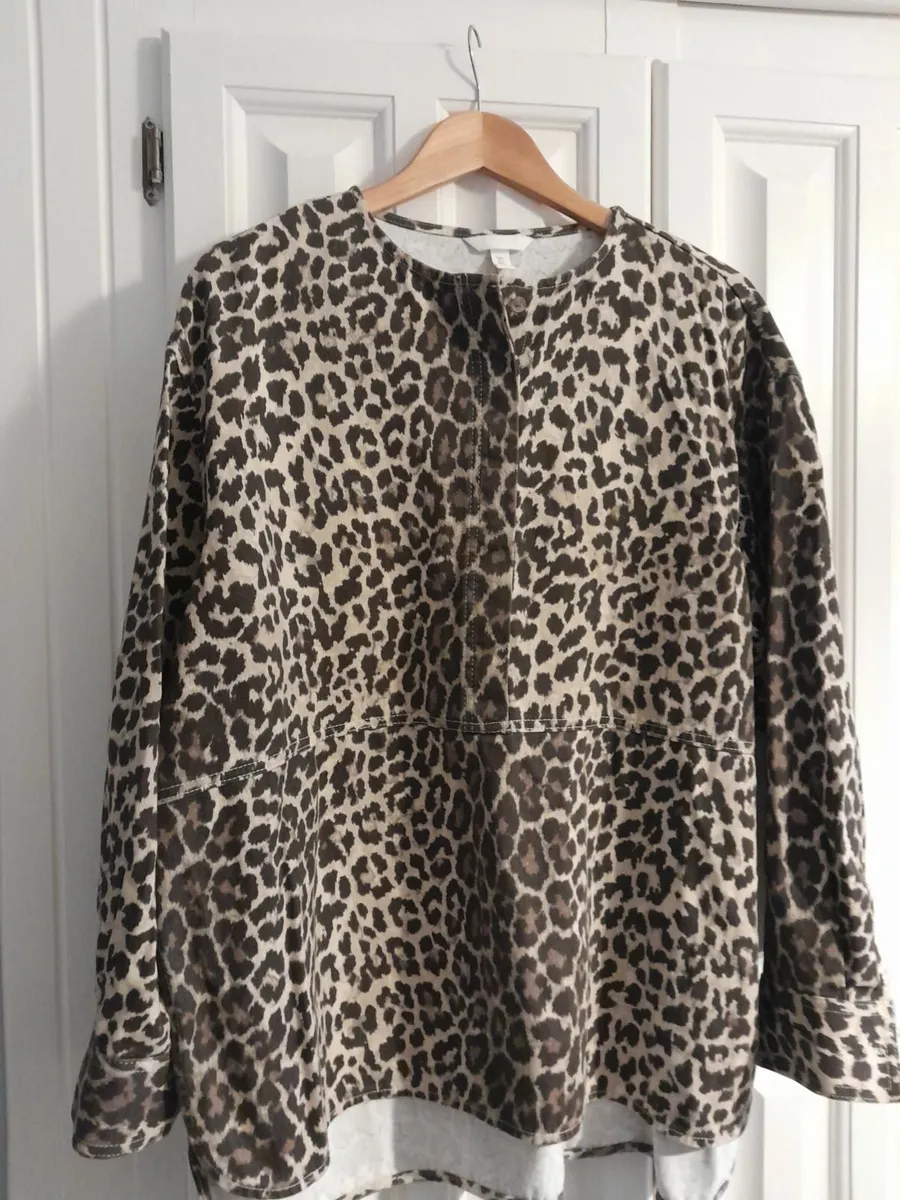 Top Outerwear - Image 1