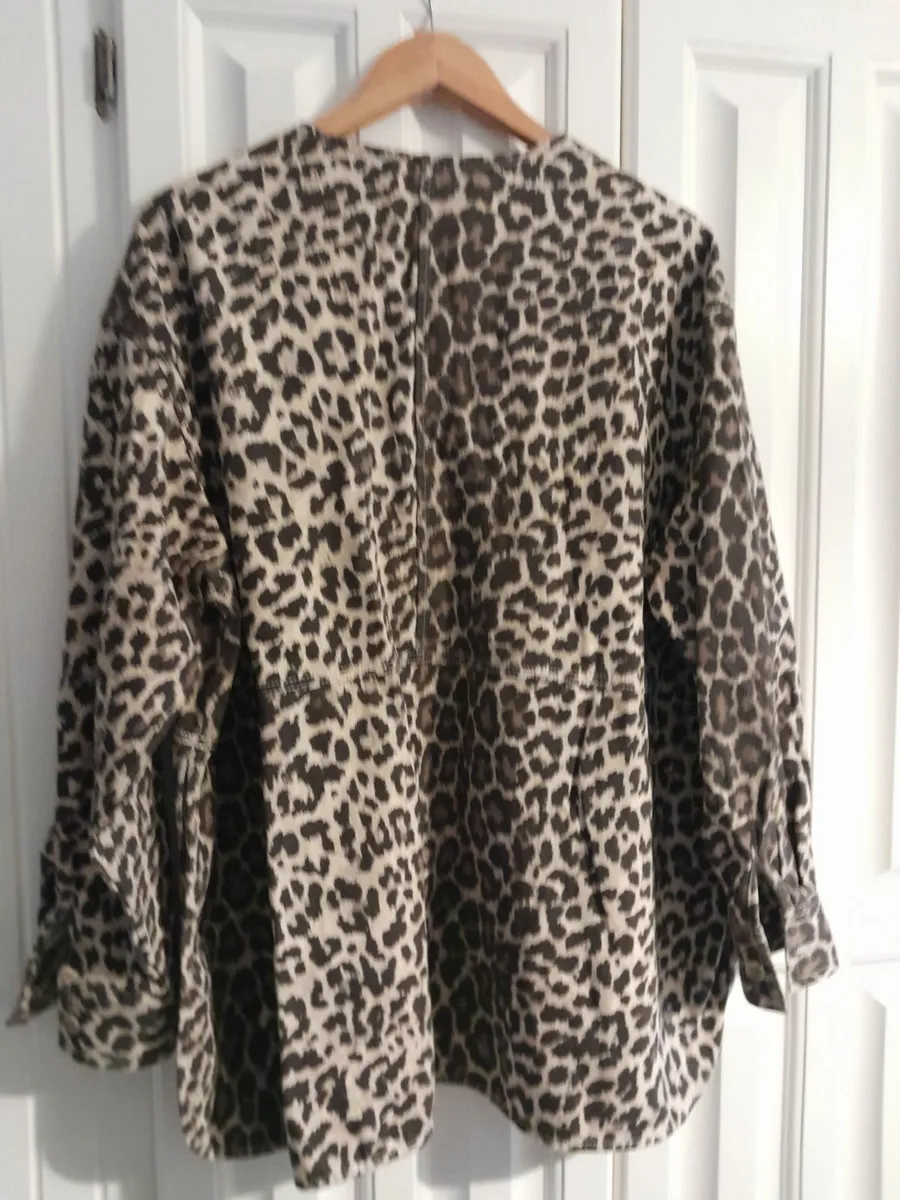 Top Outerwear - Image 2