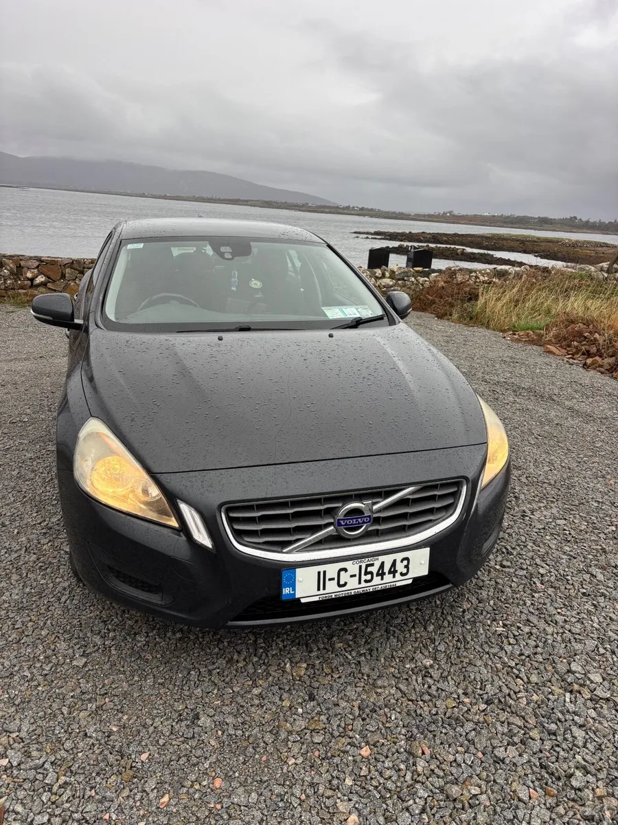 Volvo S60 2011 - Image 1