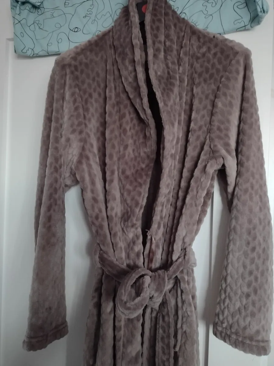 New next fleece bathrobe ladies size L - Image 1