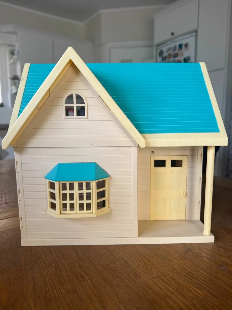 Sylvanian Families - Applewood Cottage - Image 2