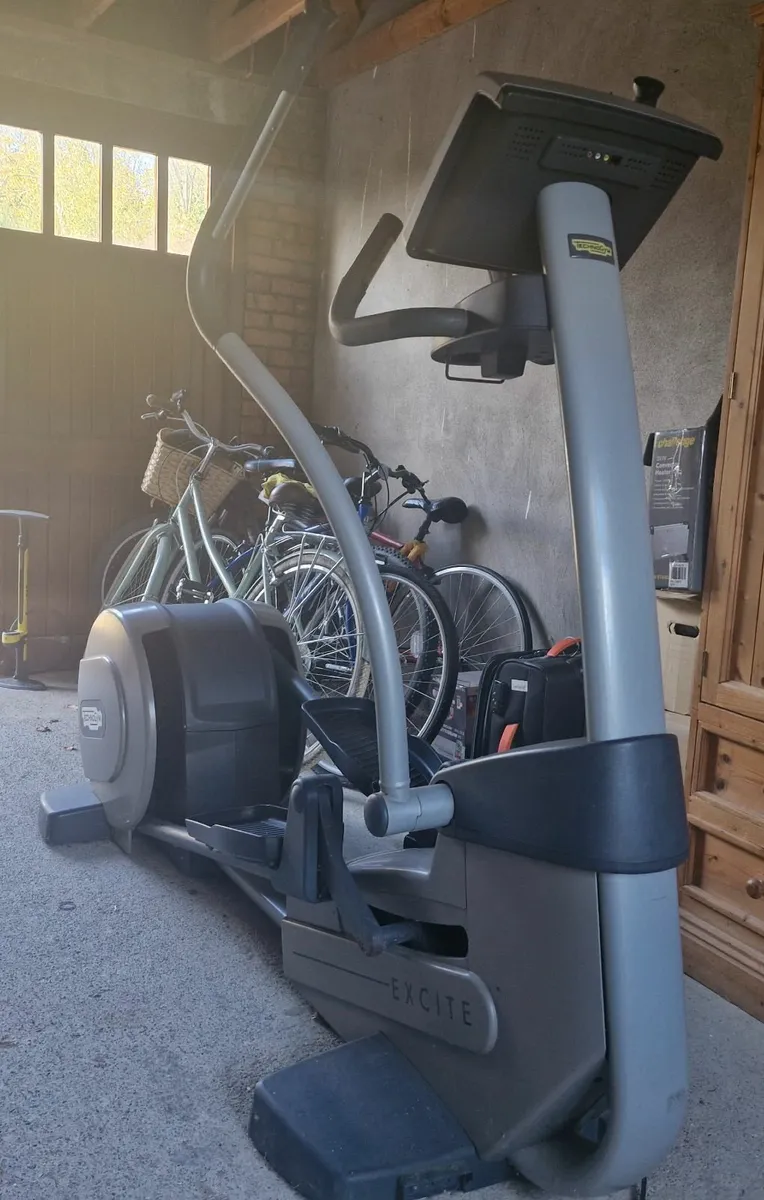 Technogym Elliptical Cross Trainer Commercial - Image 3