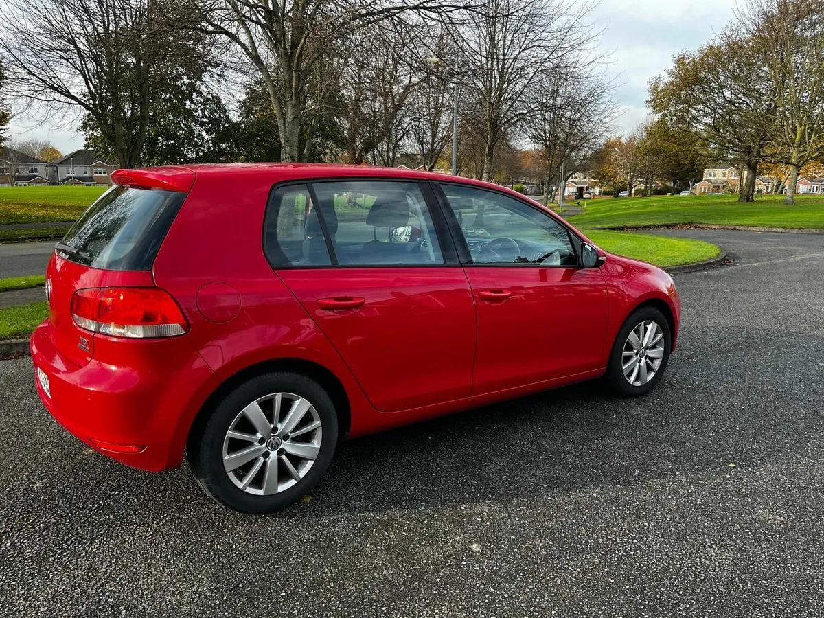Volkswagen Golf 2010 - Image 3