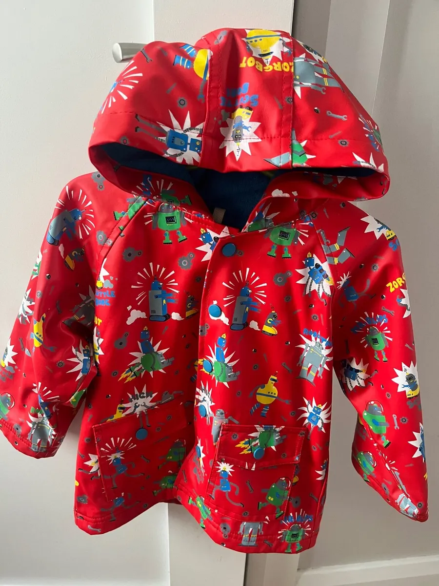 Rain coat Age 3 - Image 1