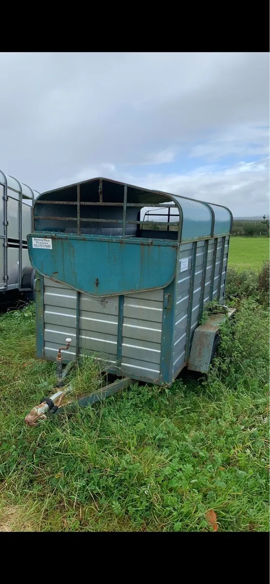 Cattle trailer - Image 1
