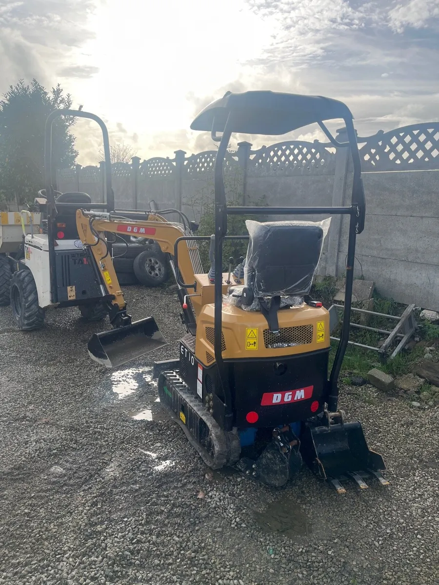 1 tonne Mycro mini digger - Image 2