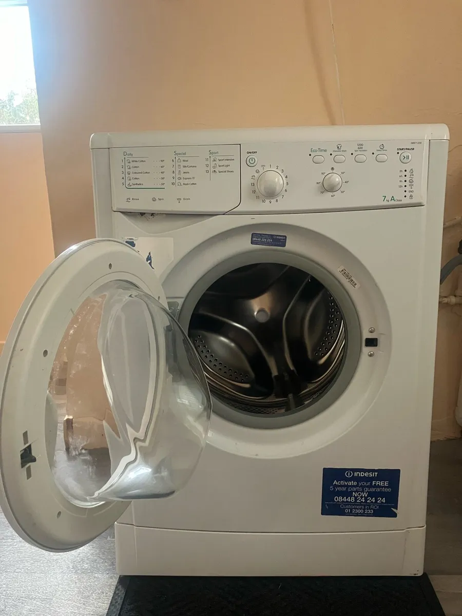 Washing machine - Image 2