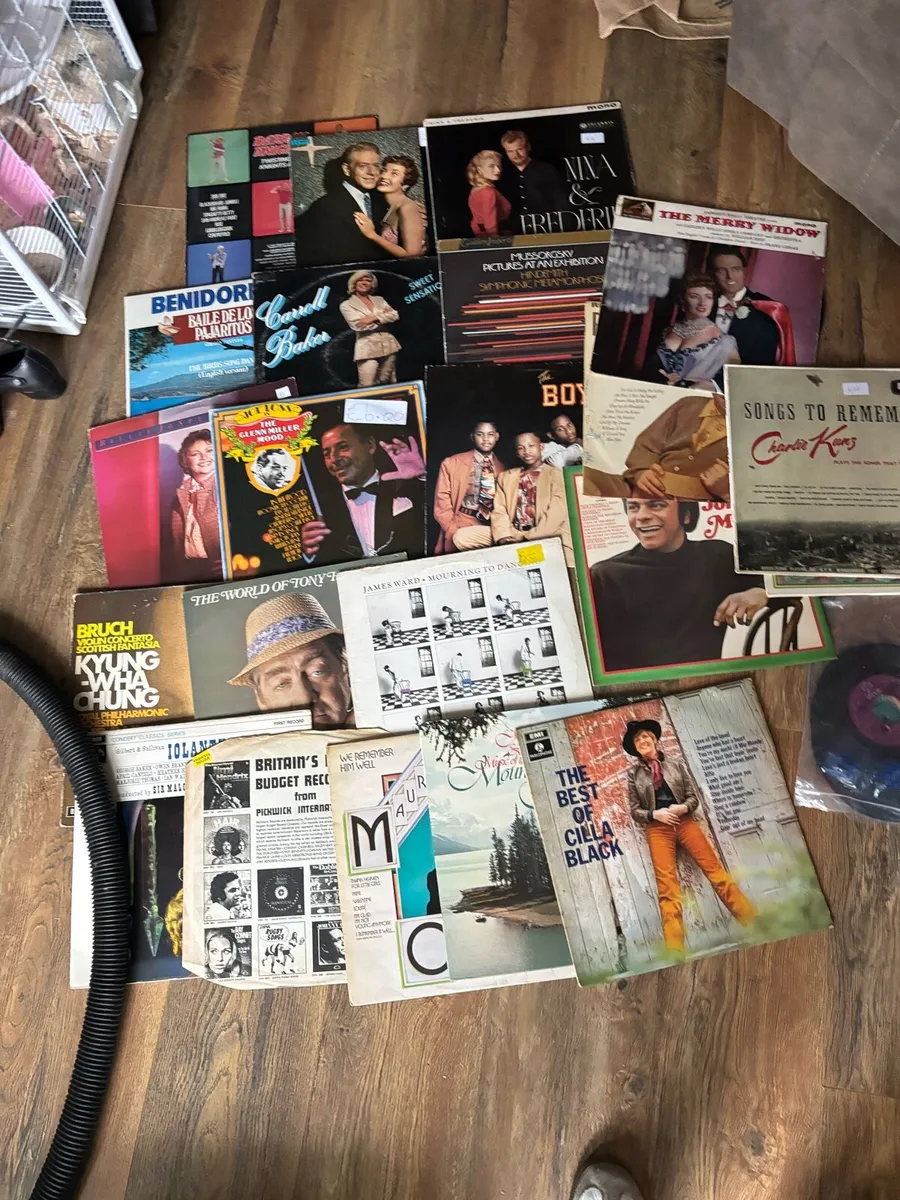 Vinyl discs records roughly 170 in total - Image 3