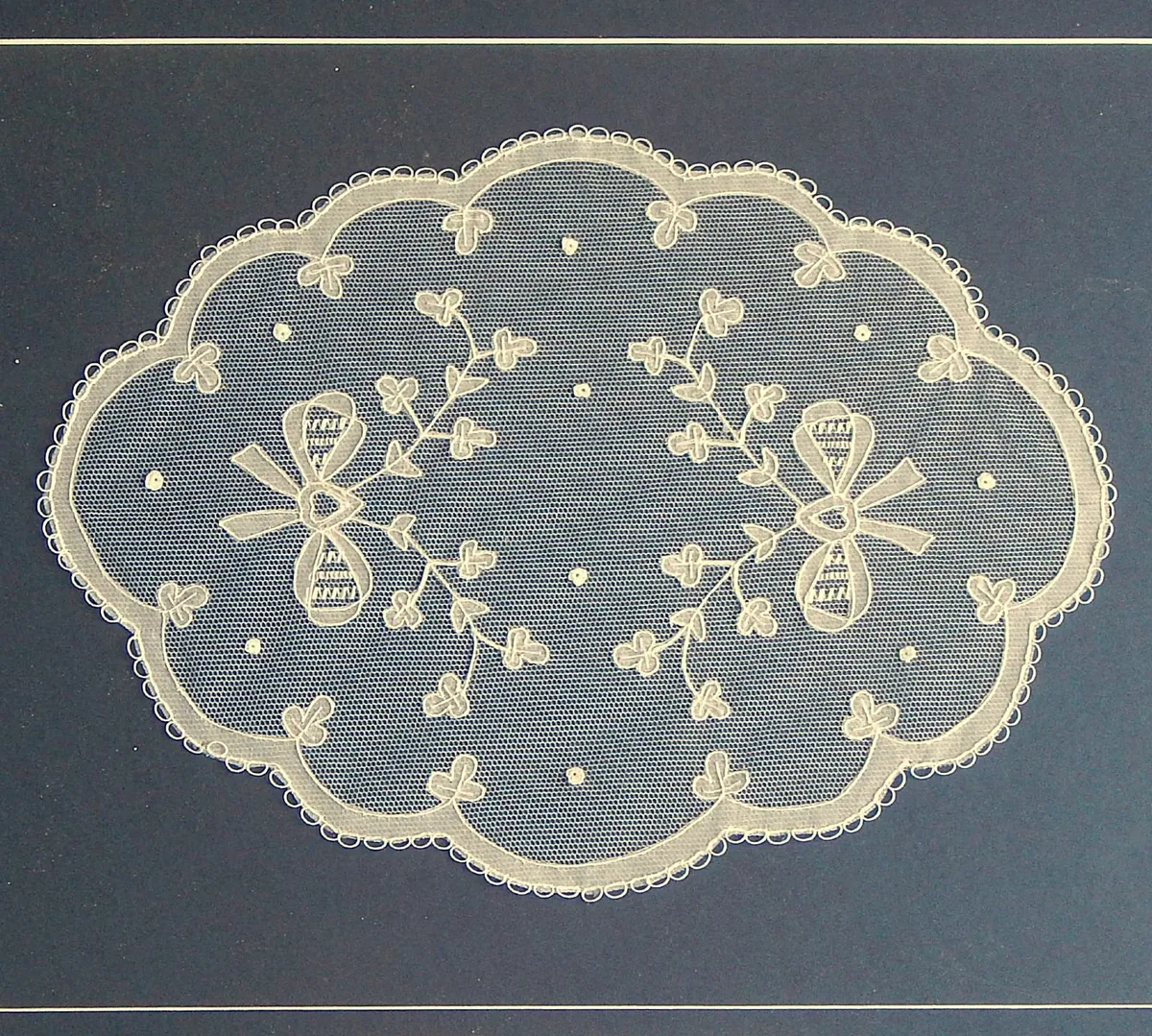 Large Framed Pieces of Vintage Carrickmacross Lace - Image 3