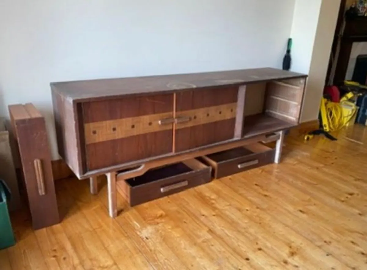 Mid century sideboard - Image 1