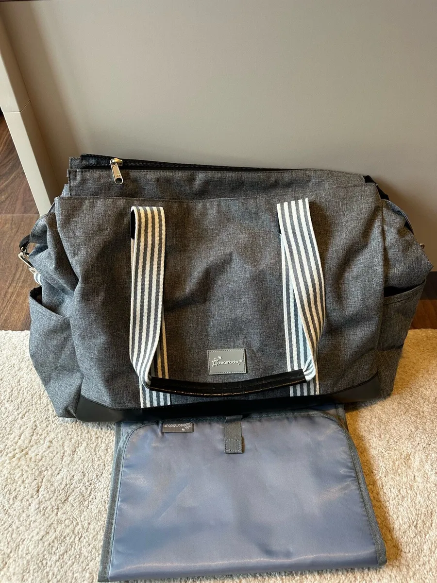 Dreambaby changing bag - Image 1