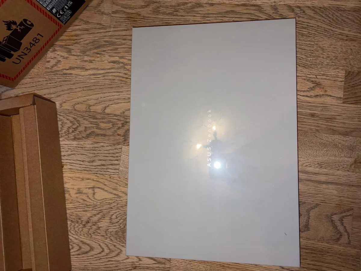 ASUS Zenbook 14, OLED 14 inch screen, 512GB SSD - Image 1