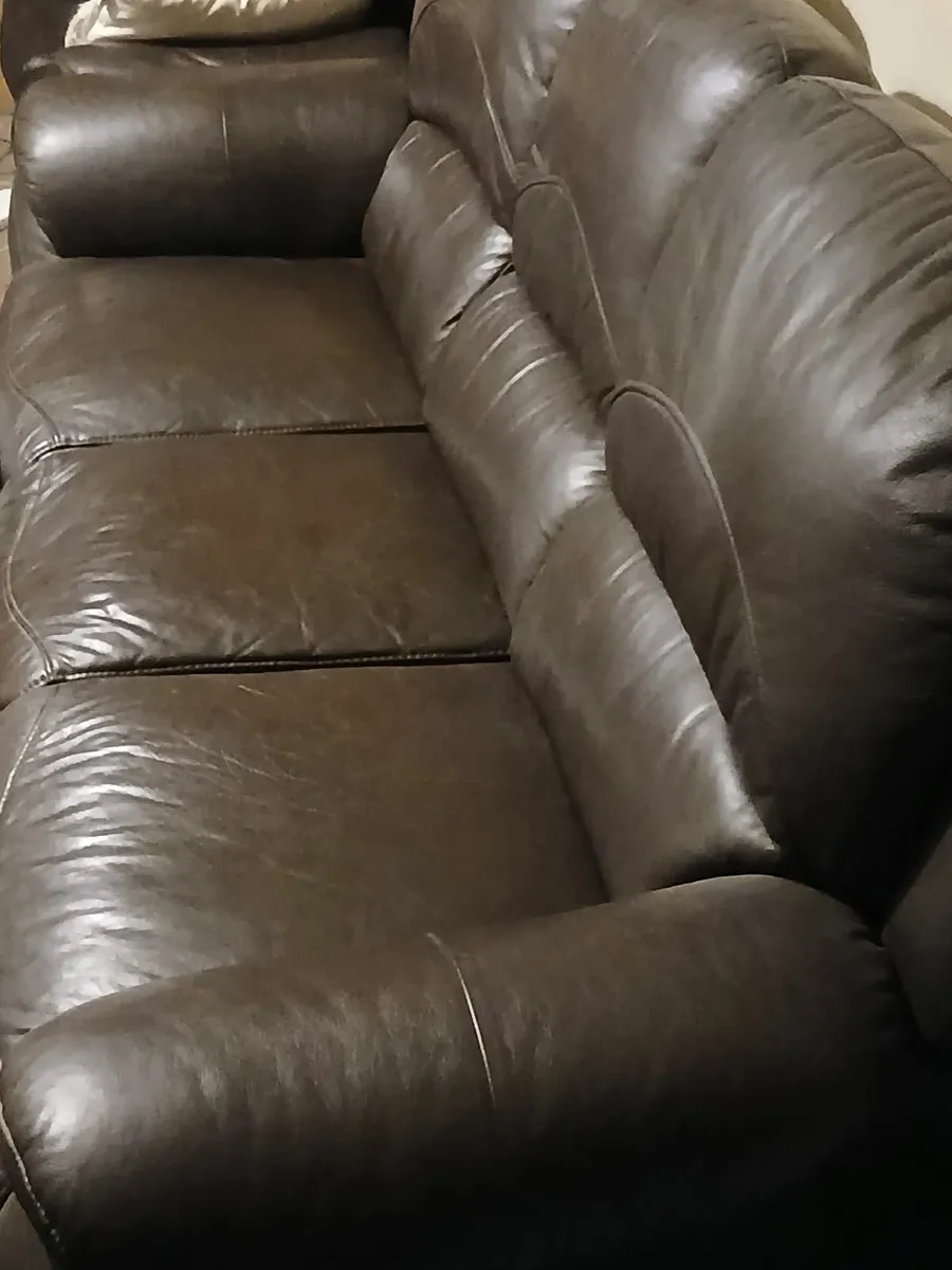3 seater + 2 seater leather couch 'dark brown' - Image 1