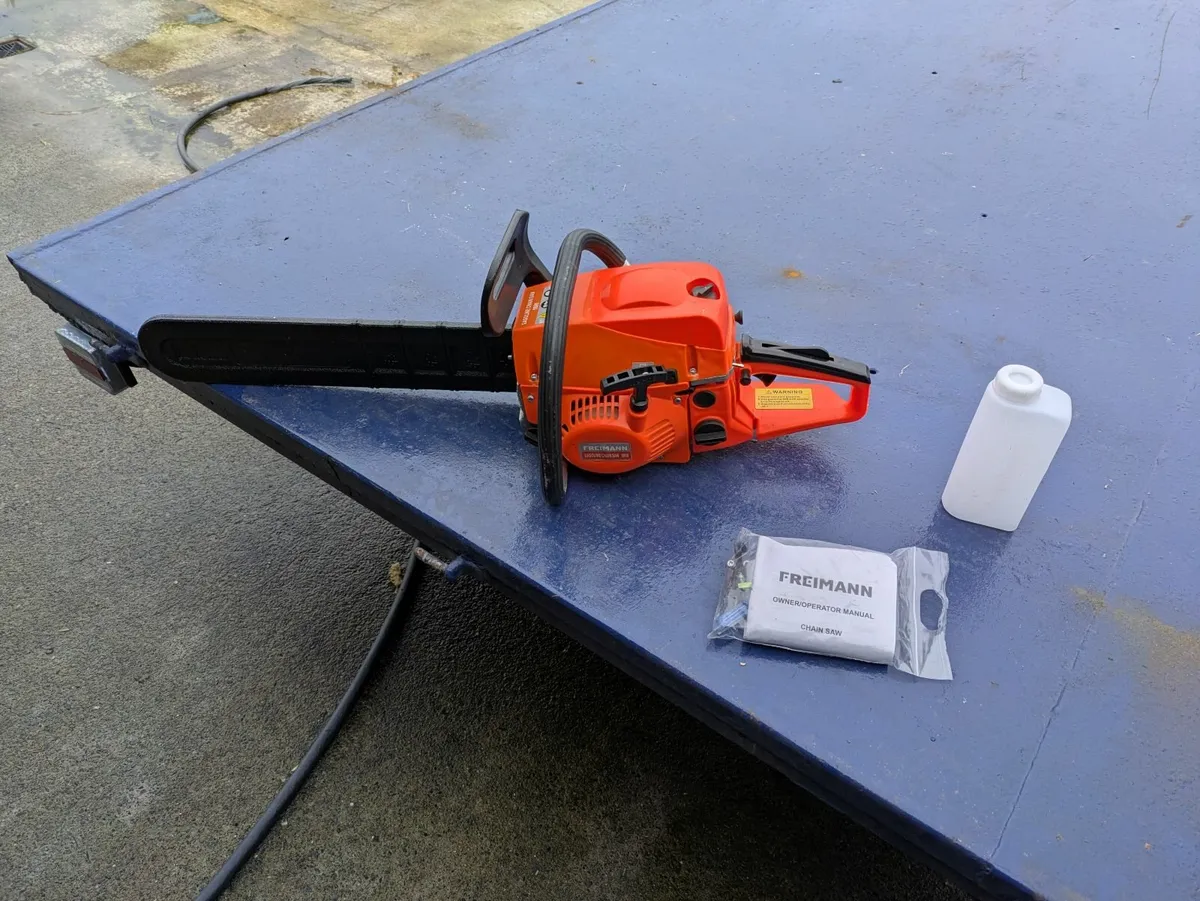 Petrol chainsaw 20inch - Image 1