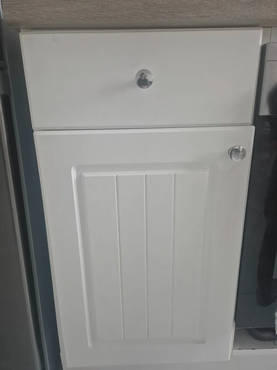 Kitchen unit doors - Image 1